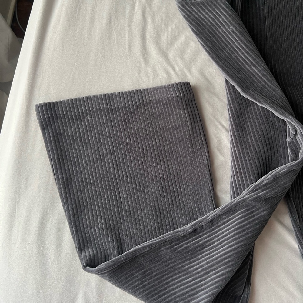 Flare pants - Picture 2 of 3